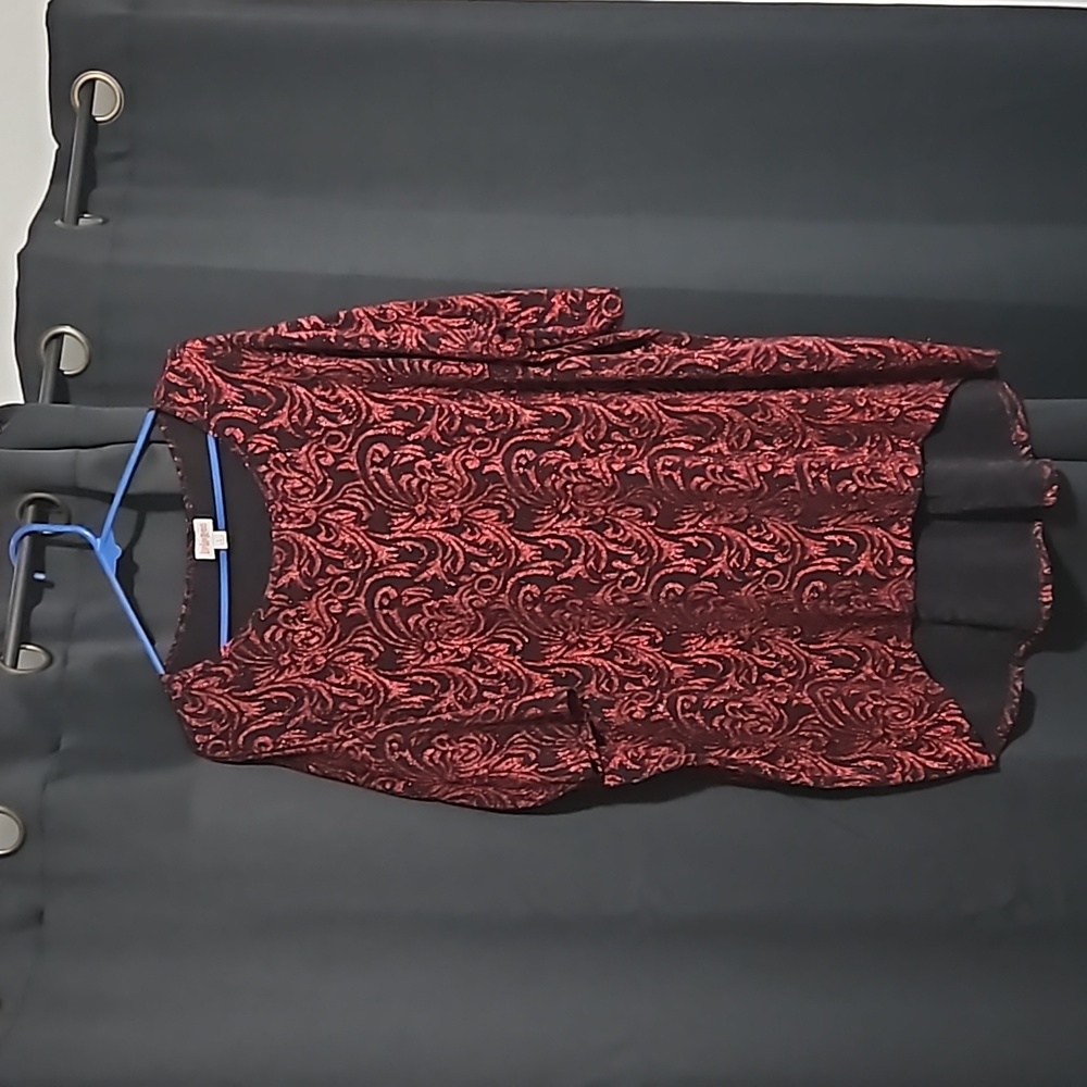Large Irma Red and Black - Metalic Thread